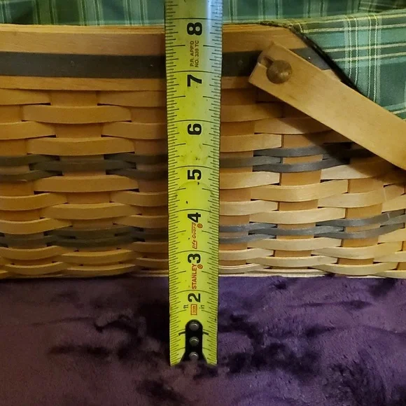 Longaberger Traditions Collection 1999 Edition Generosity basket - Picture 10 of 15